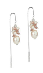 Aqua Dulce - Traumhafte Ohrringe Durchzieher Pebble Earchain Perle Peach Silber
